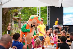 Camping Le Col d'Ibardin - Maskottchen der Kinderanimation auf dem Campingplatz