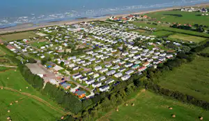 Camping Le Cormoran - Campingplatz aus der Vogelperspektive