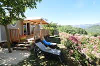 Camping Le Couspeau - Panorama-Terrasse eines Ferienhauses