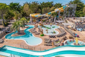 Camping Le Floride & l'Embouchure - Rutschen im Wasserpark des Campingplatzes