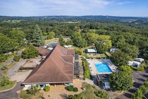 Vacances ULVF - O'Aka Camping Le Francès - Campingplatz aus der Vogelperspektive