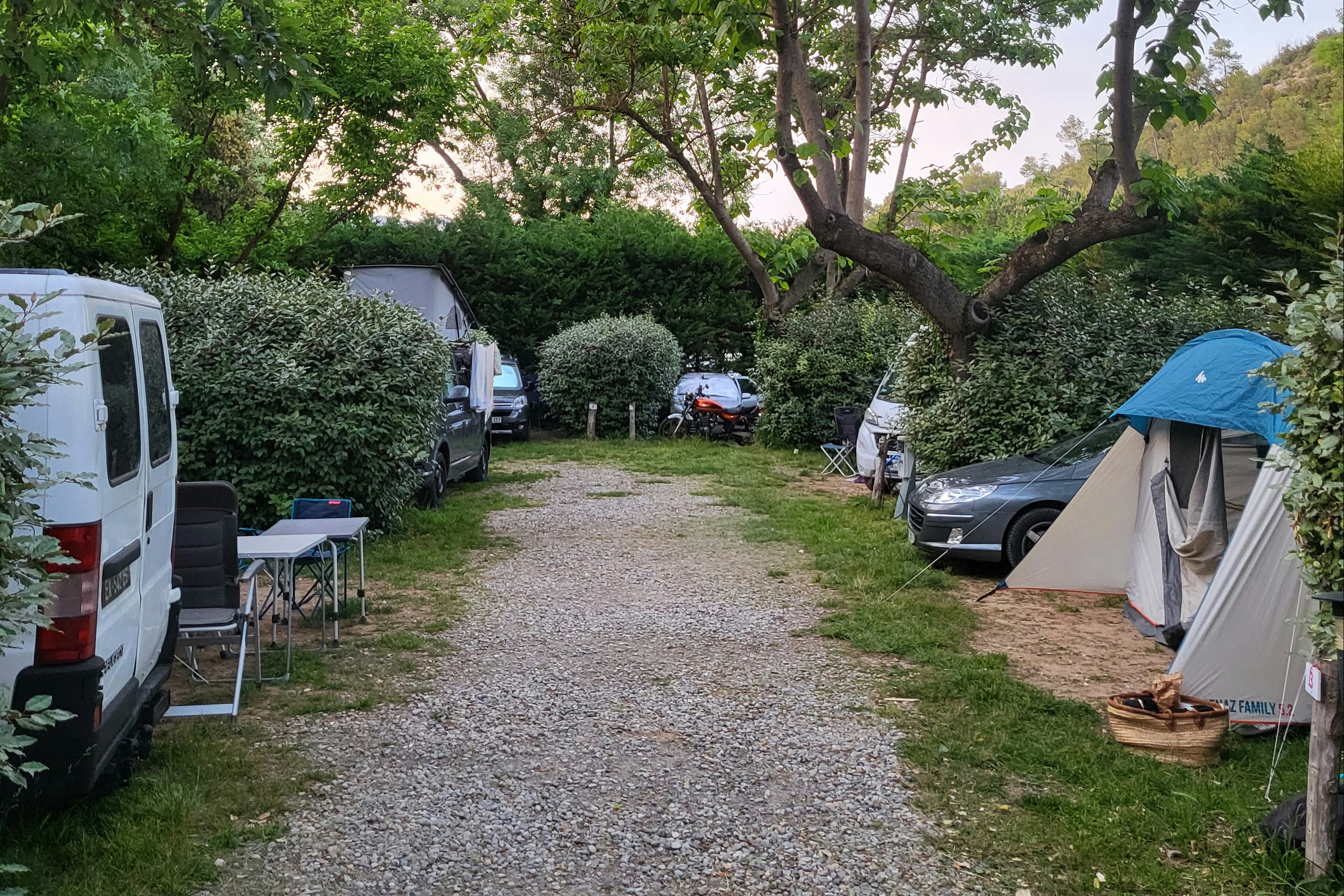 Camping Le Grand Jardin - Standplätze auf dem Campingplatz