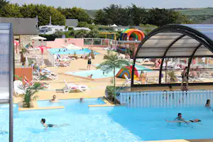 Camping Le Grand Large - Pool vom Campingplatz mit Kinderbecken