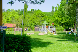 Camping Le Hameau Des Pêcheurs - Kinderspielplatz auf dem Campingplatz