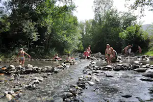 Camping Le Haut Salat - der Fluss Le Salat in der Nähe vom Campingplatz