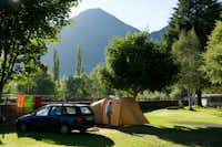 Camping Le Hounta  - Zelt auf dem Wohnwagen- und Zeltstellplatz vom Campingplatz mit Blick auf die Pyrenäen