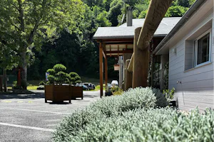 Camping Le Hounta - Servicegebäude des Campingplatzes