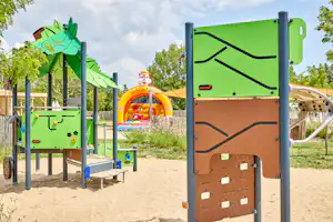 Yelloh! Village Le Jard Camping Le Jard - Kinderspielplatz auf dem Campingplatz