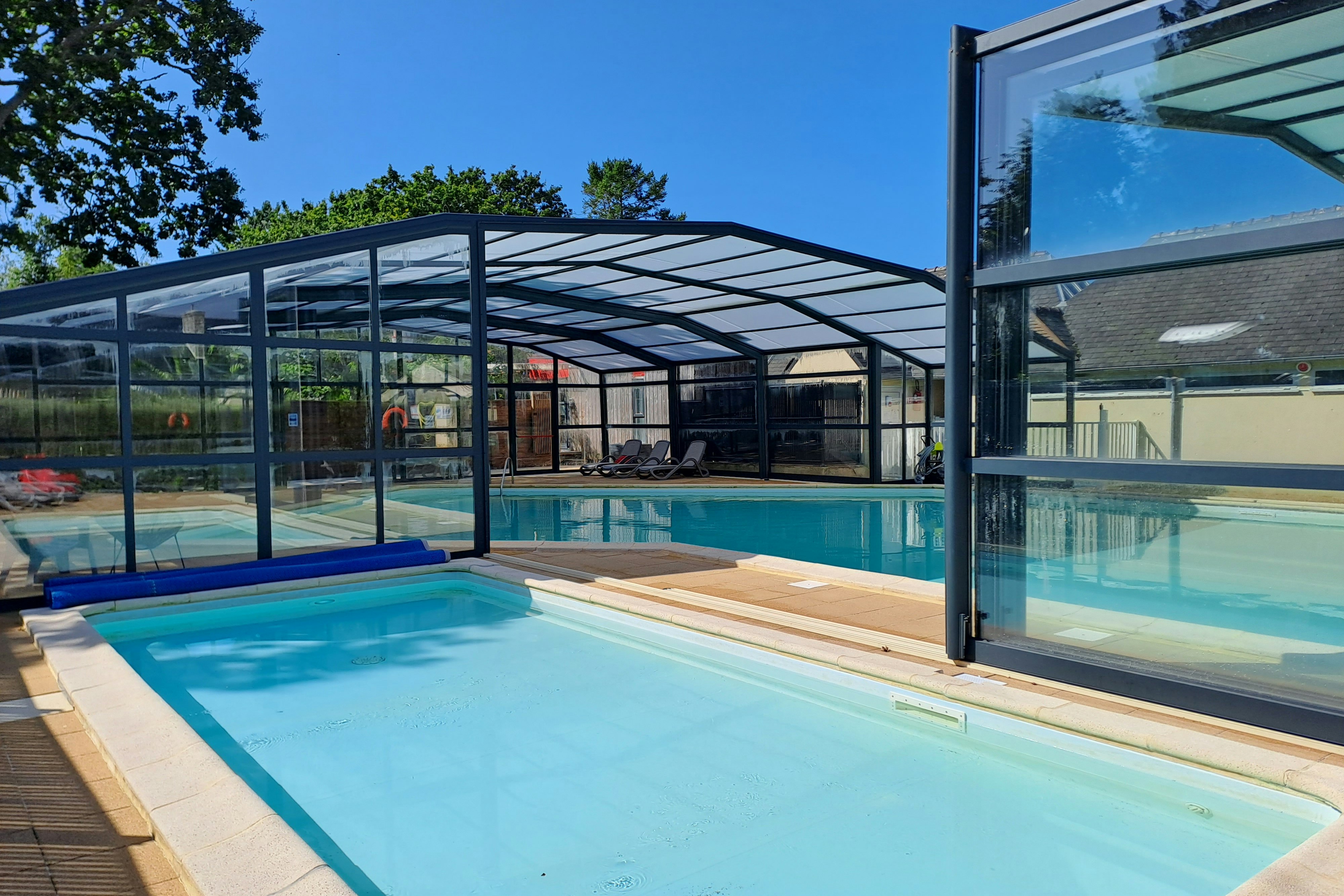 Camping Le Kervastard - Pools auf dem Campingplatz