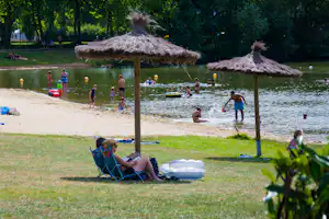 Camping Le Lac des Varennes - Campinggäste am See