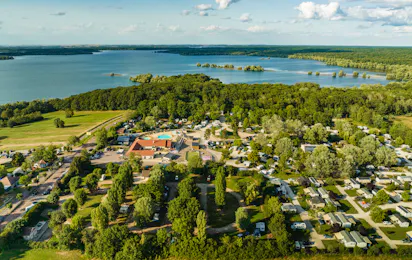 Camping Le Lac d'Orient