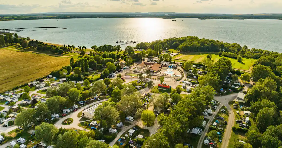 Camping Le Lac d'Orient