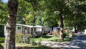 Yelloh! Village Le Lavedan - Mobilheime auf dem Campingplatz