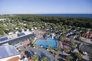 Camping Sandaya Le Littoral - Übersicht auf das gesamte Campingplatz Gelände