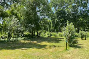 Camping Le Marais Sauvage - Stellplätze auf dem Campingplatz