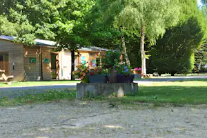 Camping Le Martin Pêcheur - Sanitärgebäude auf dem Campingplatz