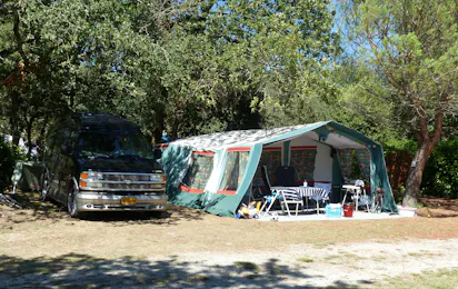 Flower Camping Le Martinet Rouge