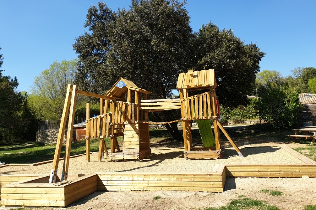 Camping Le Mas de Rey - Campingplatz mit Kinderspielplatz