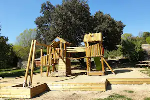Camping Le Mas de Rey - Campingplatz mit Kinderspielplatz