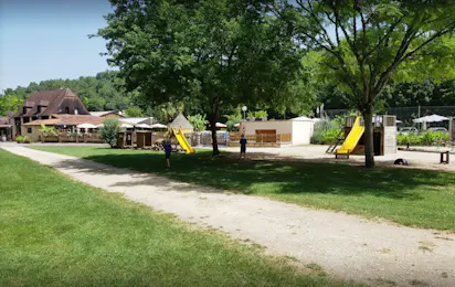 Camping Le Moulin du Roch - ClicoChic