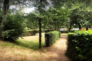 Camping Le Moulin du Roch - Stellplatz vom Campingplatz im Grünen