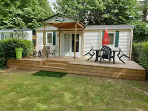 Camping Le Moulin du Roy - Mobilheim mit Terrasse