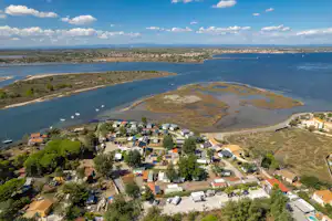 Camping Le Nautic - Campingplatz aus der Vogelperspektive