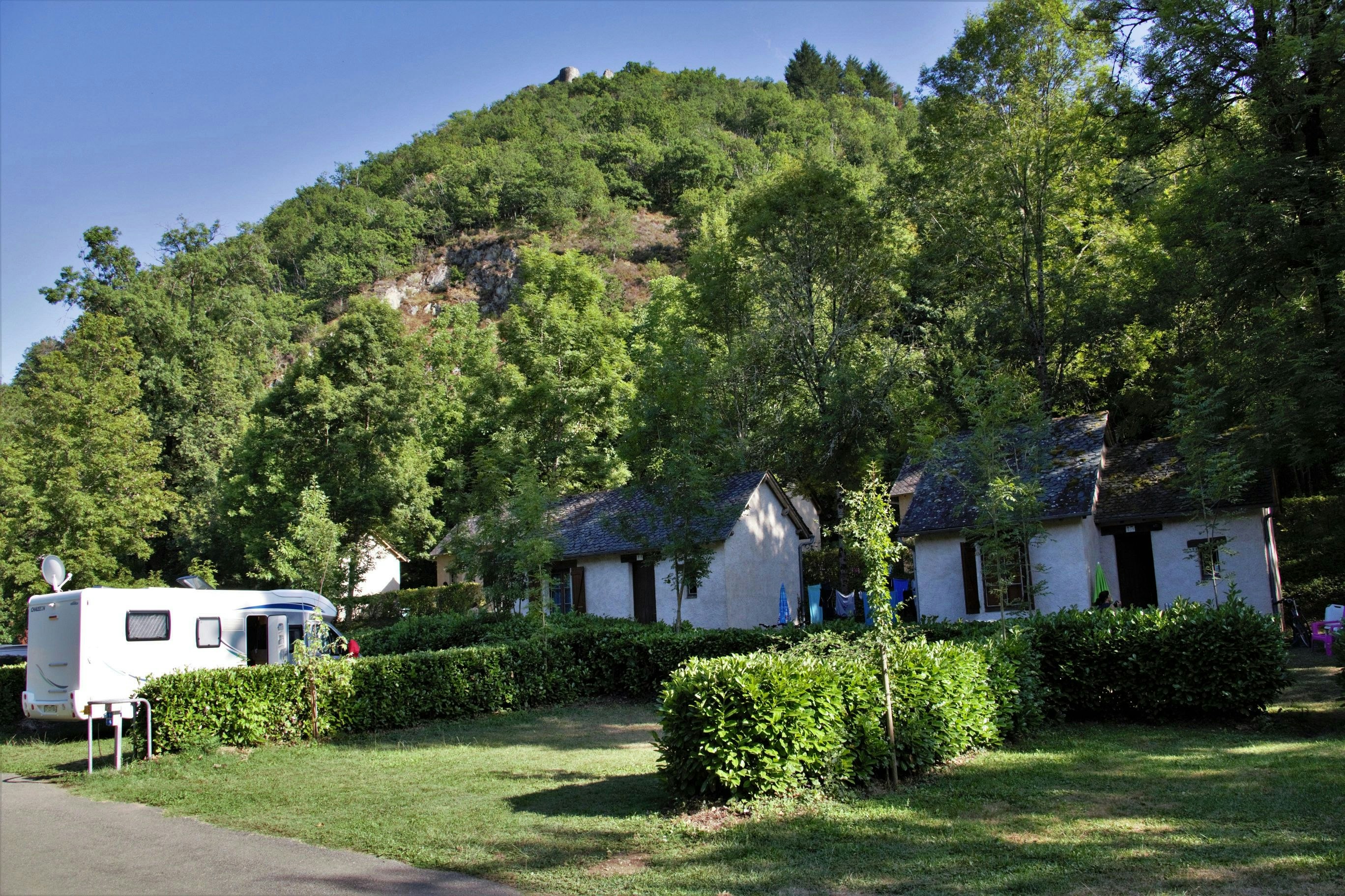 Camping Le Paisserou - Standplätze im Grünen auf dem Campingplatz