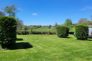 Camping Le Soustran - Standplatzwiese auf dem Campingplatz