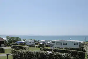 Camping Le Pavillon Royal - Stellplatz vom Campingplatz mit Blick auf den Atlantik