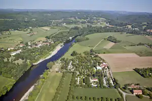 Camping Le Perpetuum - Übersicht auf den Campingplatz und Umgebung
