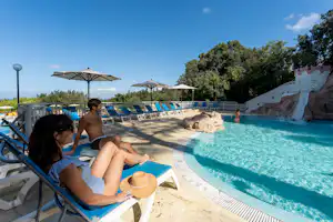Camping Le Pianacce - Poolbereich auf dem Campingplatz