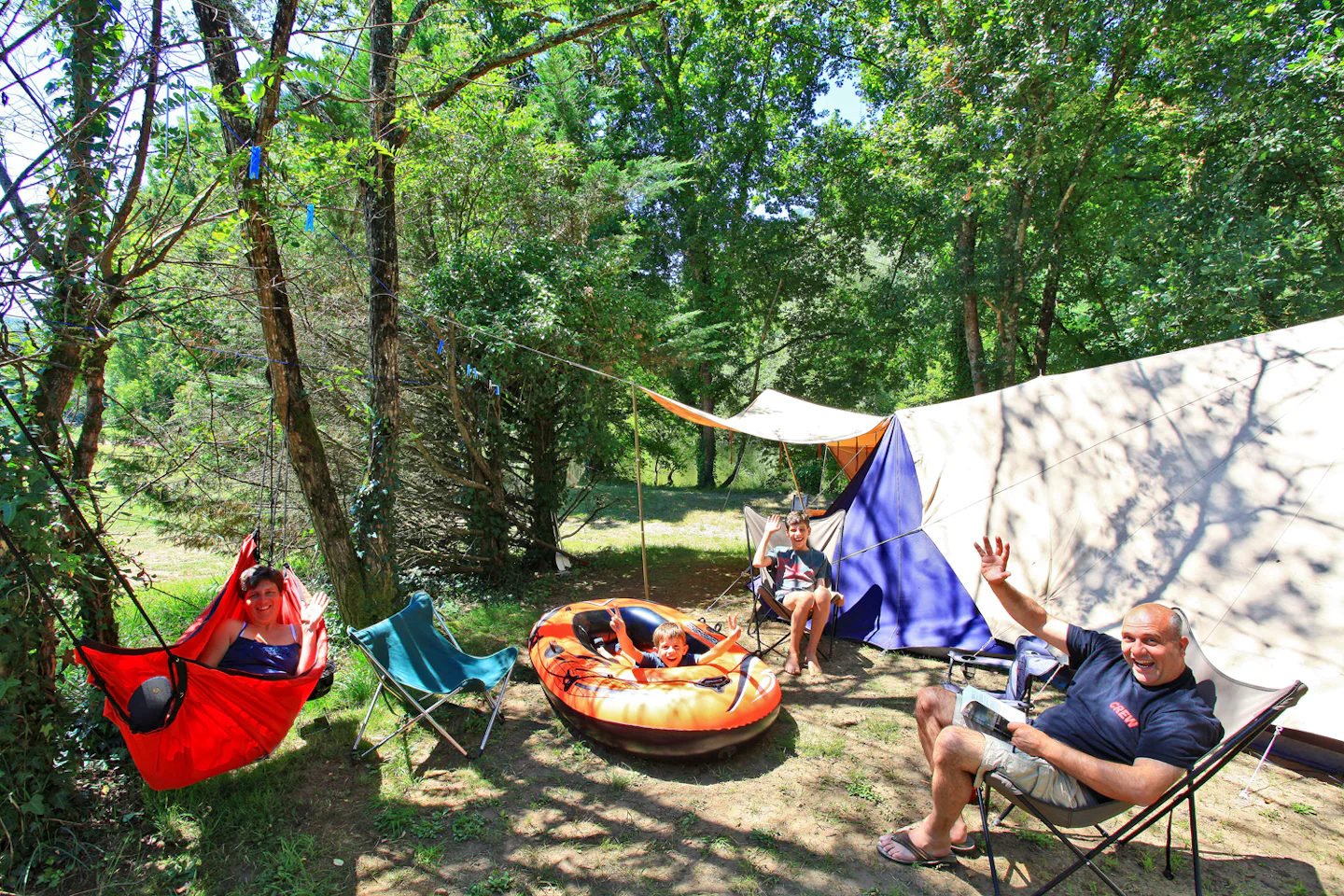 Camping Le Plein Air des Bories