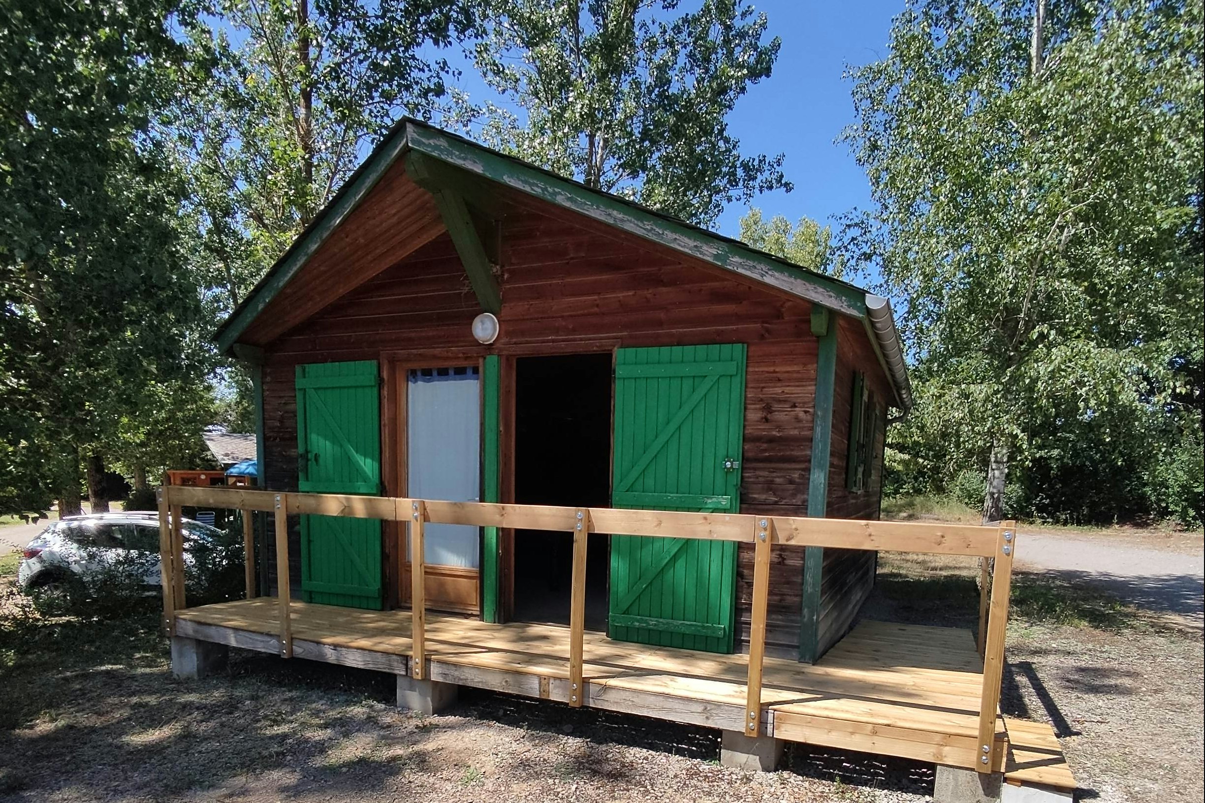 Camping Le Plô  camping le plo - Gebäude auf dem Campingplatz