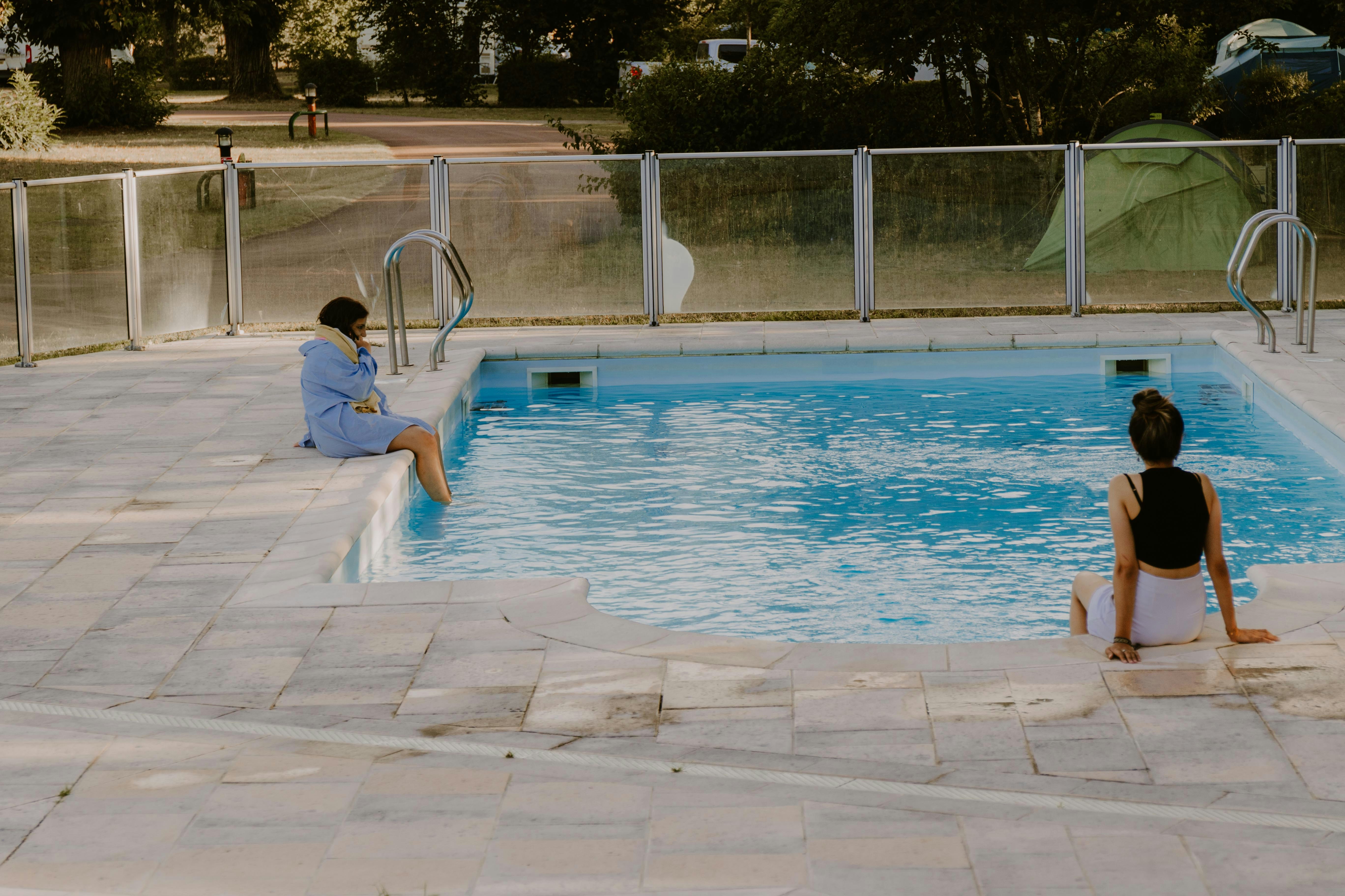 Onlycamp le Pont Romain - Pool auf dem Campingplatz