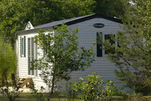 Camping Le Pontet - Mobilheim vom Campingplatz im Grünen