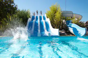 Camping P'tit Bois Camping Sandaya Le P'tit bois - Poolbereich auf dem Campingplatz