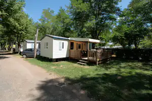 Camping Le Rocher de la Granelle - Mobilheime auf dem Campingplatz