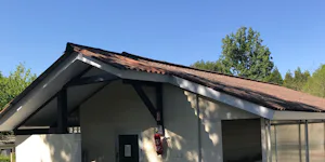 Camping Le Ruisseau - Sanitäranlage auf dem Campingplatz