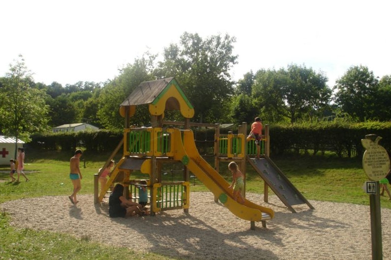 Camping Le Septentrion -Campingplatz mit Kinderspielplatz 