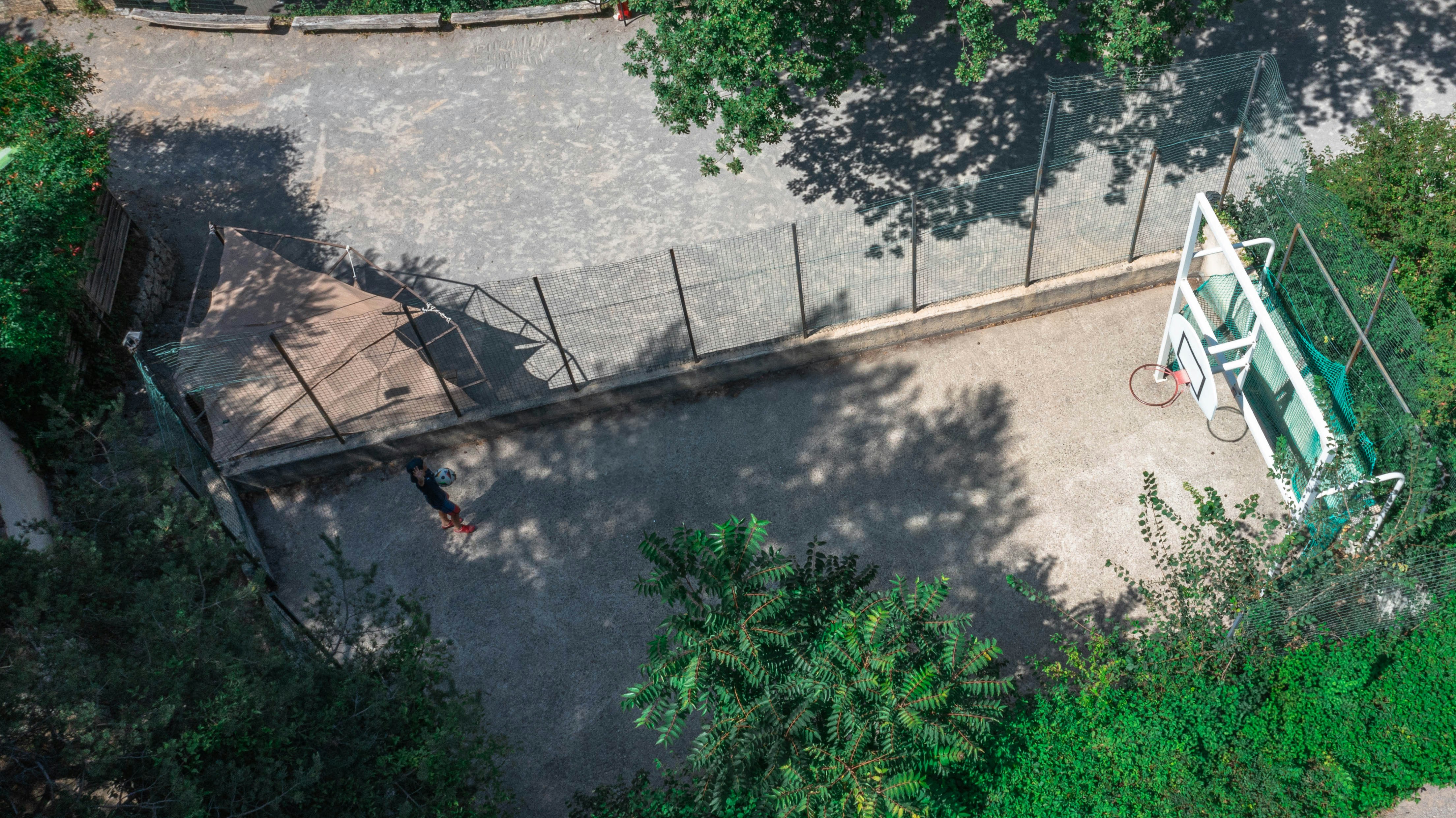 Campasun Camping Le Soleil - Basketballplatz auf dem Campingplatz aus der Vogelperspektive
