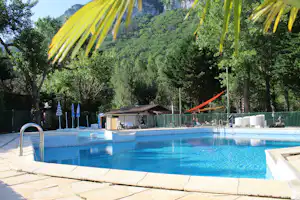 Camping Le Taranis - Blick auf den Pool im Freien