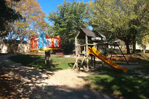Flower Camping Le Temps de Vivre - Kinderspielplatz auf dem Campingplatz