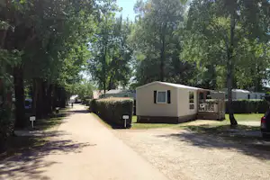 Camping Le Val d'Amour - Mobilheime auf dem Campingplatz