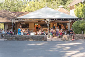Camping Le Val de Bonnal - Restaurant auf dem Campingplatz