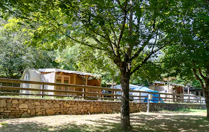 Flower Camping Le Val de l'Arre