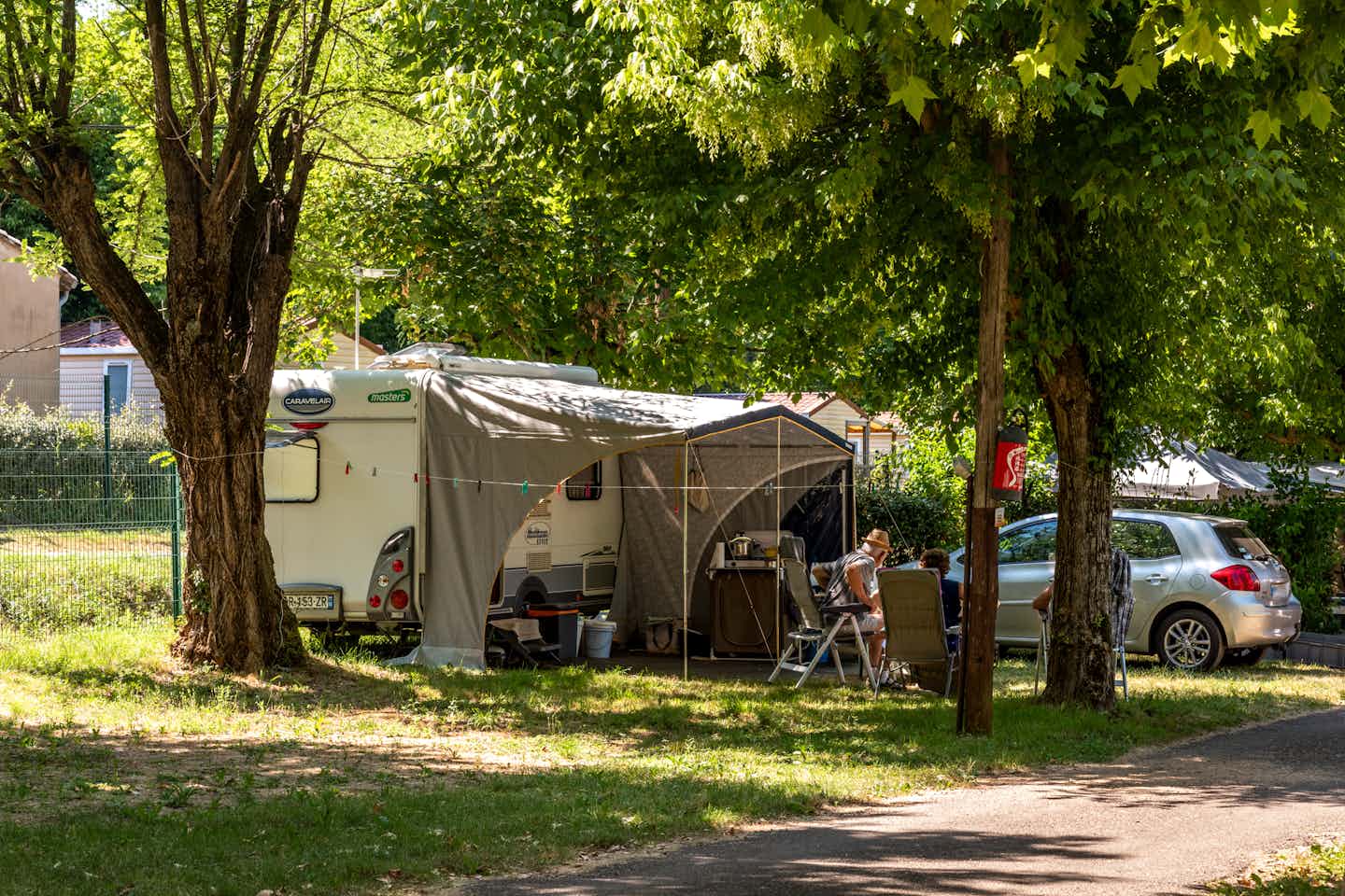 Flower Camping Le Val de l'Arre