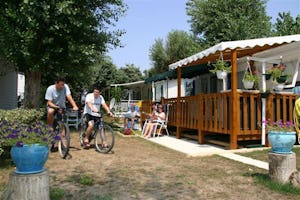 Camping de Vaudois Camping Le Vaudois - Mobilheime auf dem Campingplatz