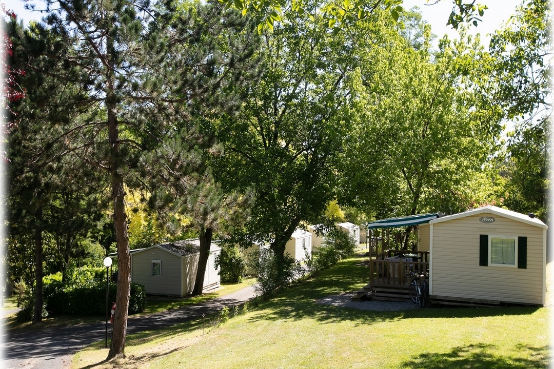 Camping Le Verdoyant  - Mobilheime auf dem Campingplatz