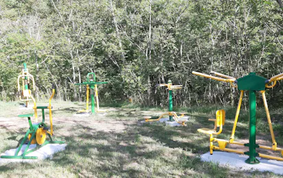 Camping Ushuaïa Villages Le Viaduc